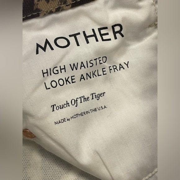 MOTHER High-Waist Looker Ankle Fray Leopard Skinny Jeans in Touch of Tiger 24 - Picture 7 of 10